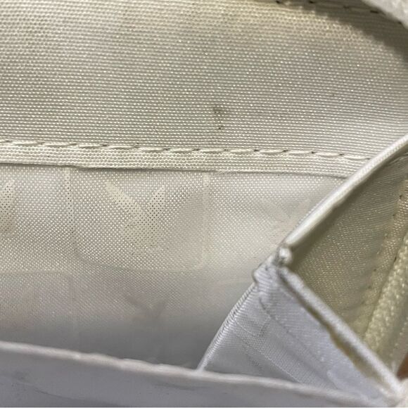 Playboy Quilted Stitched Logo Letters Wallet White With Silver Hardware Detail - Picture 9 of 15